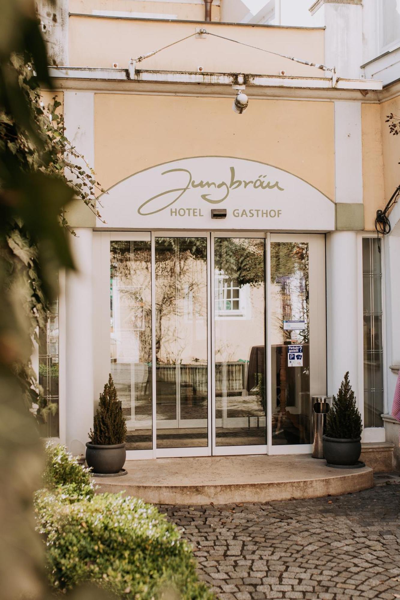 Hotel Jungbraeu Abensberg Exterior photo
